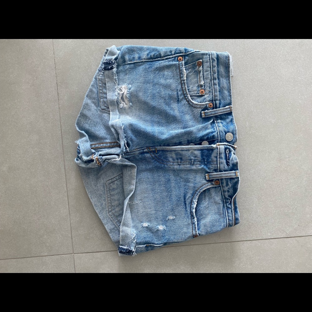 Levi’s high waisted shorts